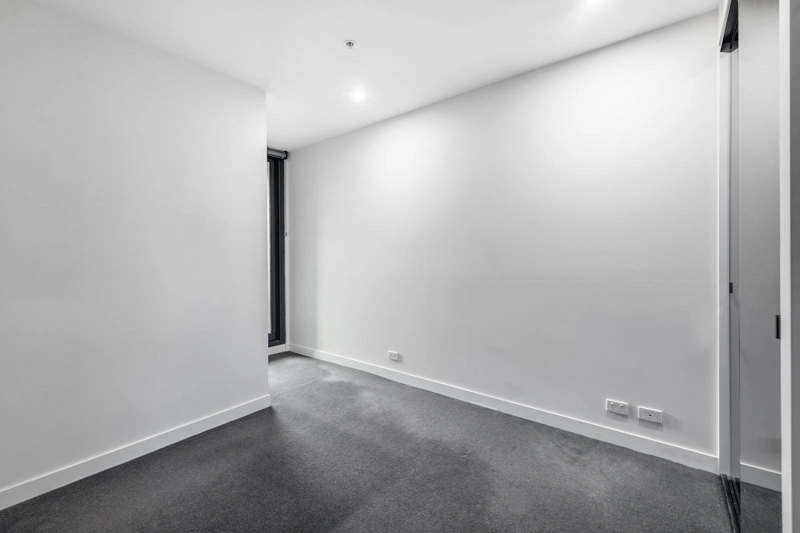 Modern One-Bedroom Apartment in Malvern East