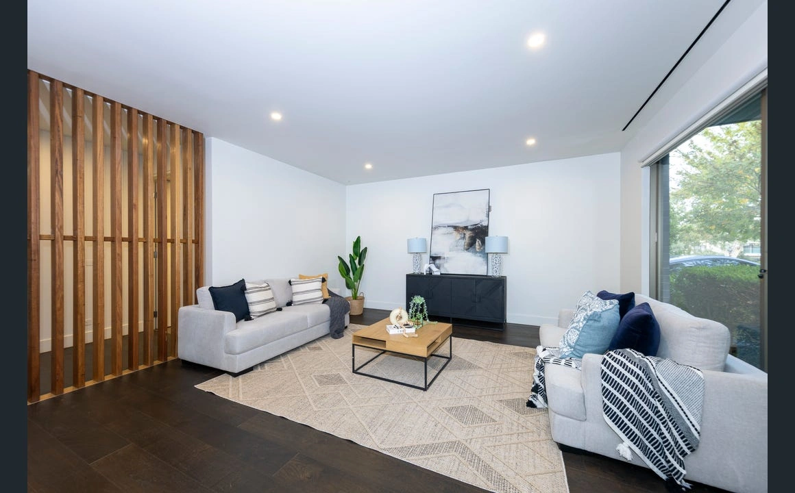 Luxury, Lifestyle and Location in Kew