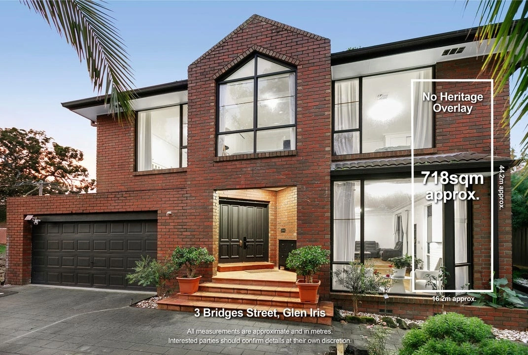 Elevated Family Living in a Coveted Glen Iris Setting