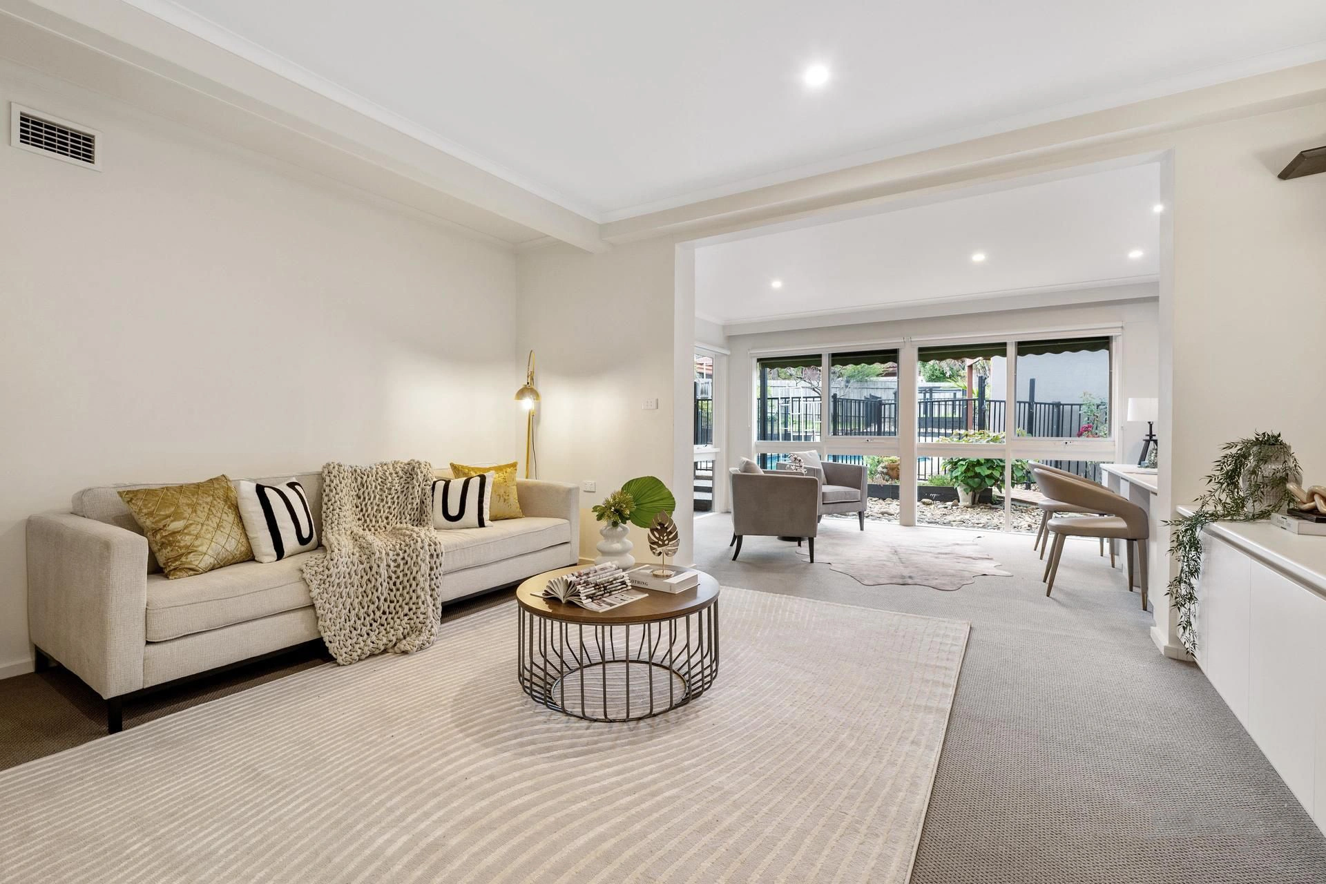 Elegant Family Living in a Prestigious Court Location