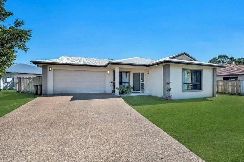 Spacious Family Living in Bushland Beach